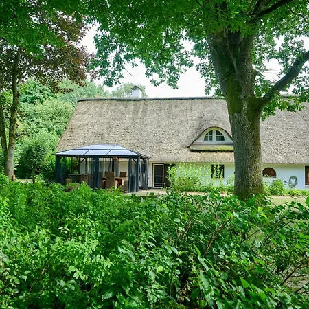 Charming In Schleswig-holstein Semesterbostad